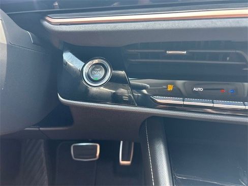 Used 2024 Buick Envision Sport Touring image 33