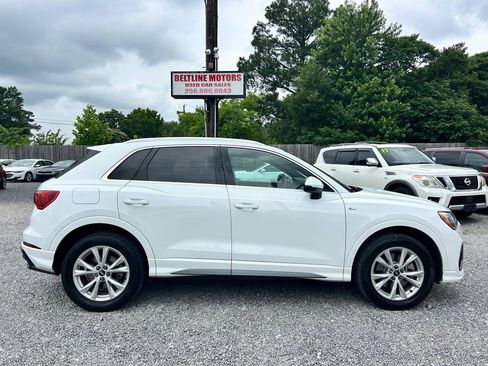 Used 2021 Audi Q3 2.0T Premium w/ Convenience Package AWD/4WD image 3