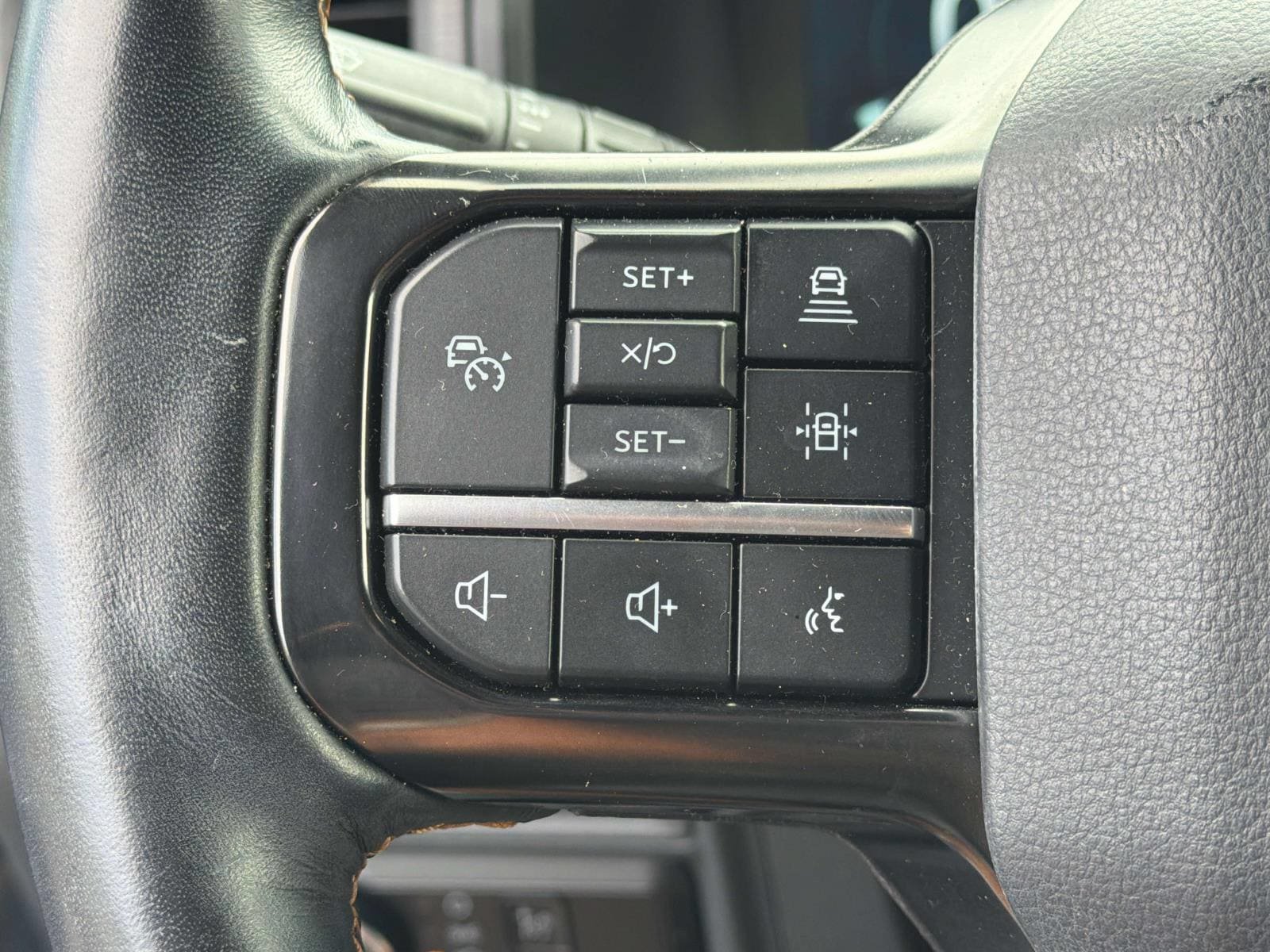 Used 2023 Ford Expedition Max Platinum AWD/4WD image 34