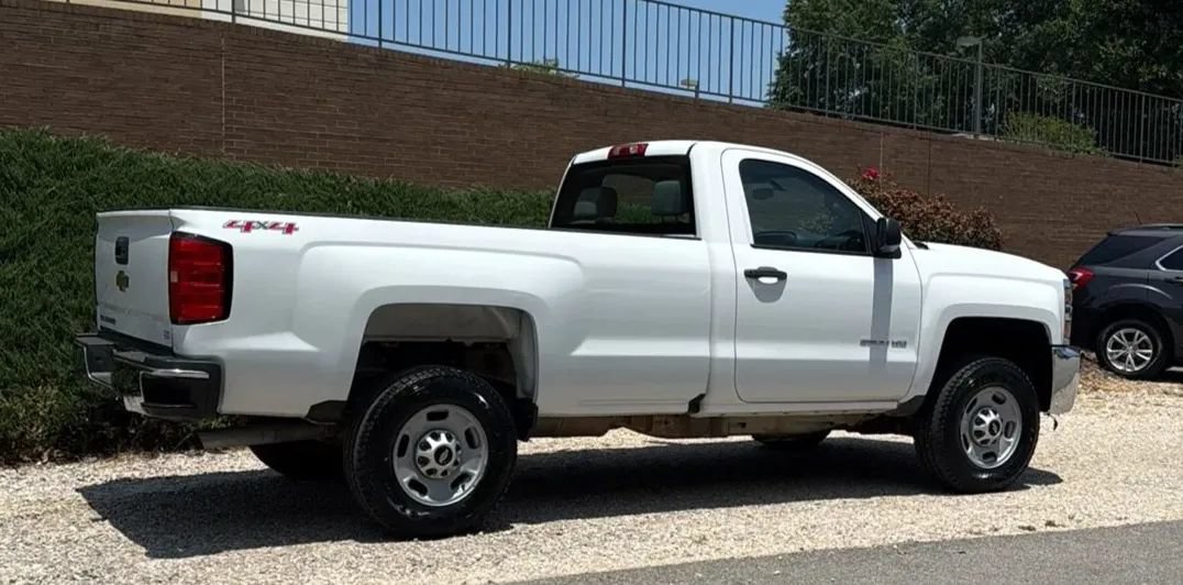 Used 2017 Chevrolet Silverado 2500 W/T w/ Snow Plow Prep Package AWD/4WD image 7