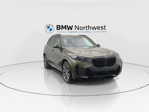 New 2026 BMW X5 xDrive40i w/ M Sport Package AWD/4WD image 7