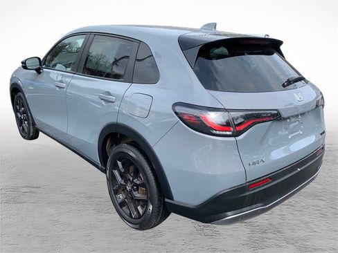 Used 2024 Honda HR-V Sport image 4