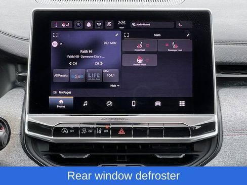 Used 2022 Jeep Compass Latitude image 19