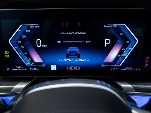 Used 2025 BMW 760i xDrive 760i xDrive w/ Executive Package image 24