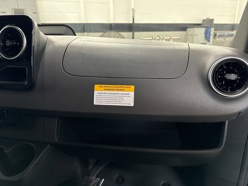 New 2025 Mercedes-Benz Sprinter 3500 image 11