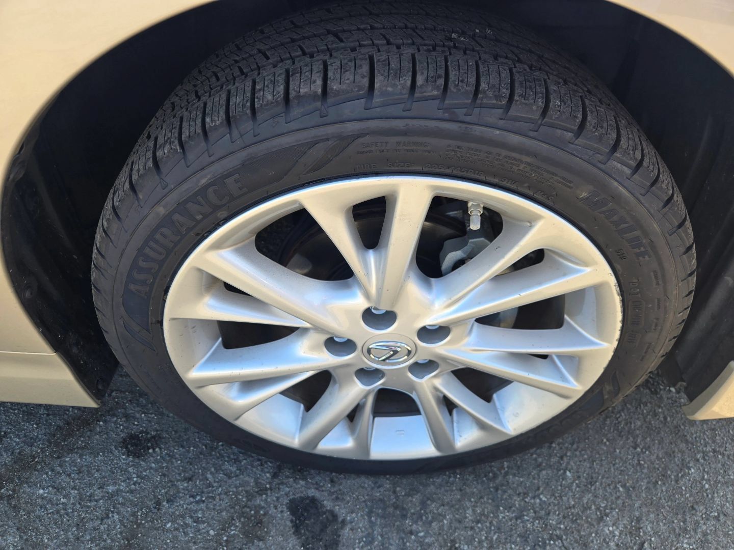 Used 2011 Lexus HS 250h w/ Preferred Accessory Package FWD image 32