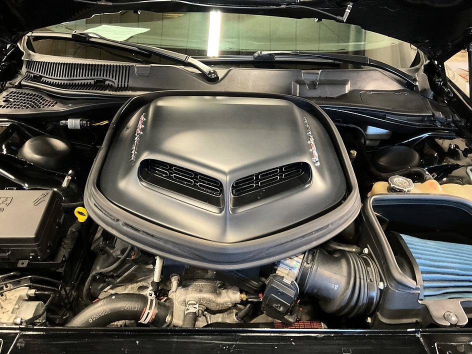 Used 2015 Dodge Challenger R/T Scat Pack RWD image 7