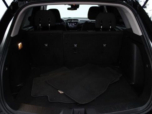 Used 2021 Chevrolet TrailBlazer LS image 21