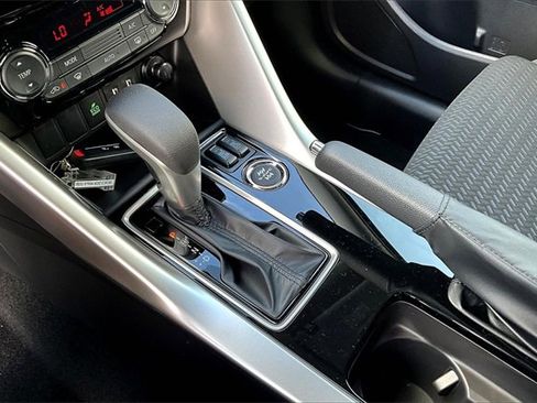 New 2026 Mitsubishi Eclipse Cross LE image 18