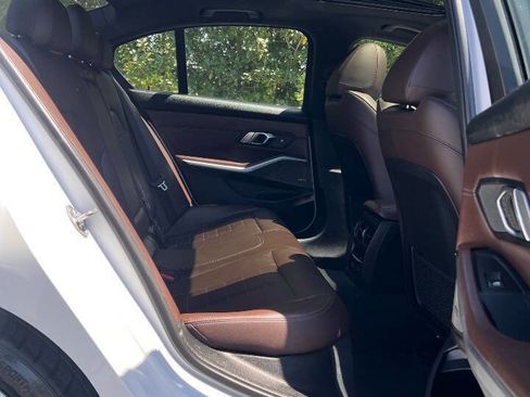 Used 2019 BMW 330i Sedan w/ Premium Package image 19