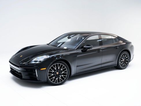 Certified 2026 Porsche Panamera image 1