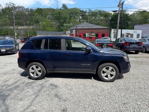 Used 2014 Jeep Compass Latitude AWD/4WD image 7