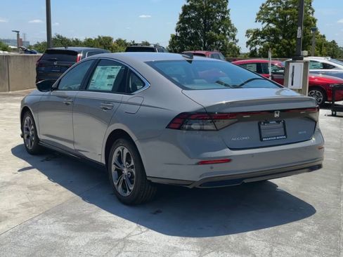 Used 2024 Honda Accord EX-L image 17