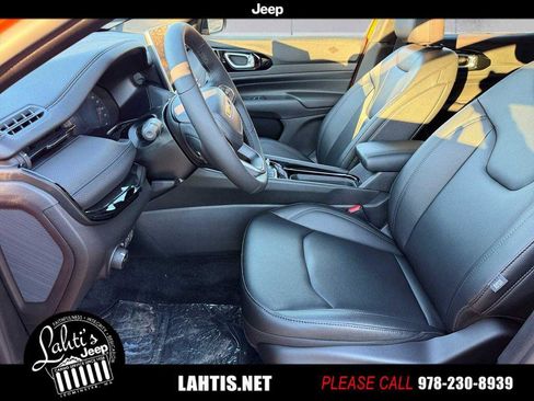 New 2026 Jeep Compass Limited image 7