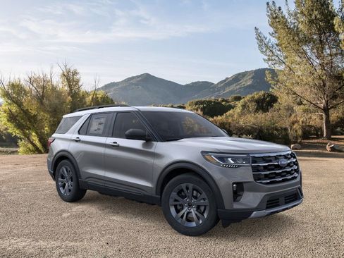 New 2026 Ford Explorer Active w/ Active Comfort Package image 7