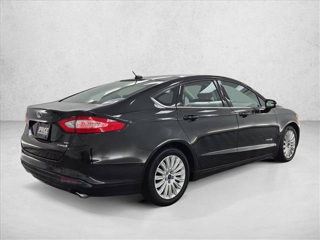 Used 2015 Ford Fusion SE FWD image 5