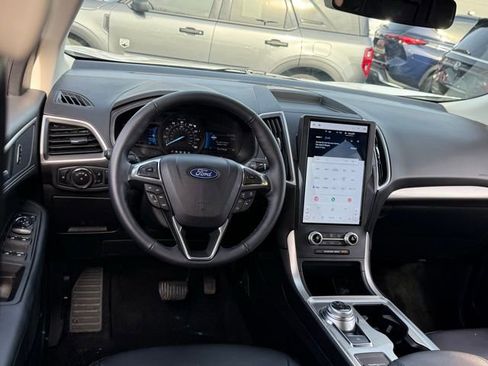 Used 2023 Ford Edge SEL w/ Convenience Package image 5