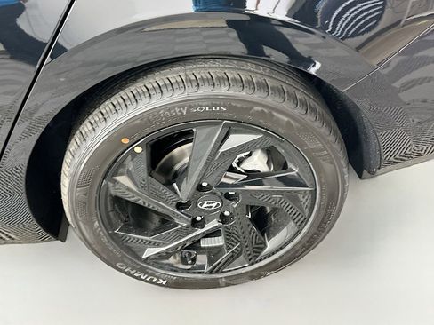 Certified 2023 Hyundai Elantra SEL w/ Convenience Package image 29