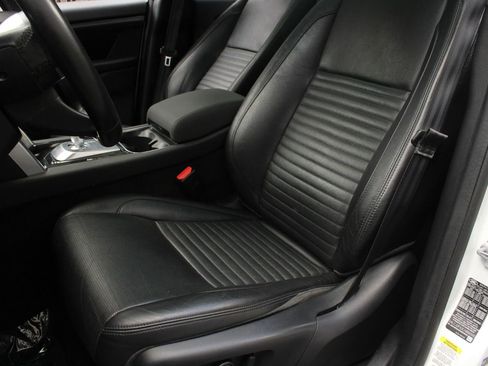 Used 2020 Land Rover Discovery Sport S AWD/4WD image 17