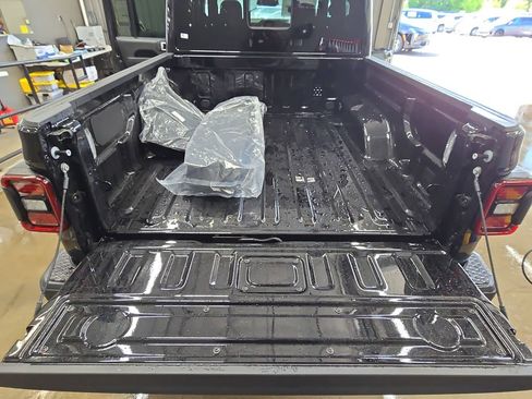 New 2026 Jeep Gladiator Sport AWD/4WD image 13