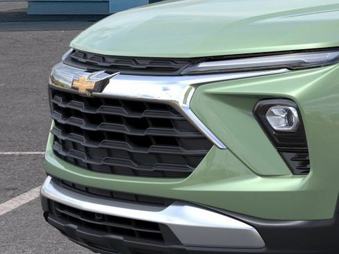 New 2026 Chevrolet TrailBlazer LT w/ Convenience Package FWD image 13