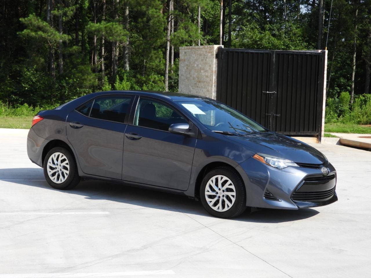 Used 2019 Toyota Corolla LE FWD image 25