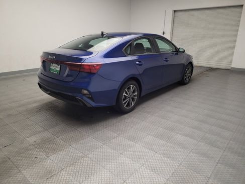 Used 2023 Kia Forte LXS w/ LXS Technology Package image 9