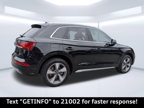 Certified 2023 Audi Q5 2.0T Premium w/ Convenience Package image 3