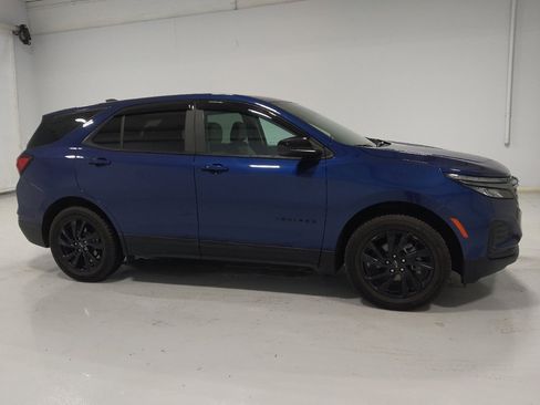 Used 2023 Chevrolet Equinox LS w/ LS Convenience Package AWD/4WD image 11