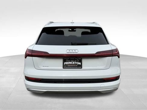 Used 2019 Audi e-tron Premium Plus image 6