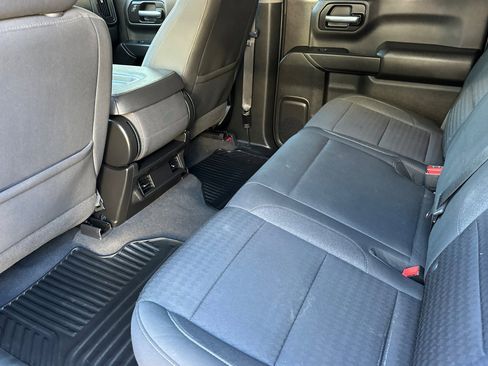 Used 2022 Chevrolet Silverado 1500 Custom image 14