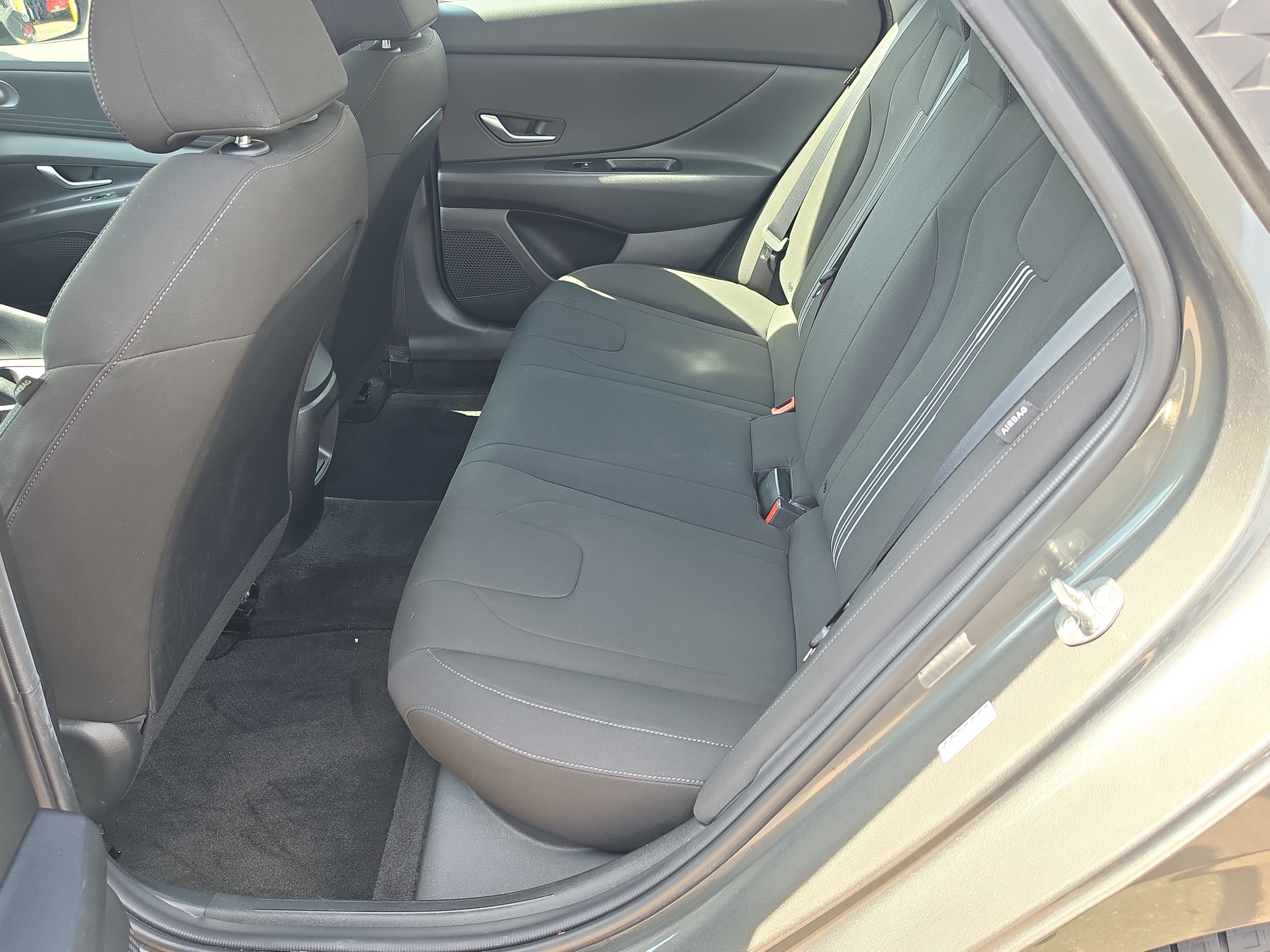 Used 2024 Hyundai Elantra SEL FWD image 16