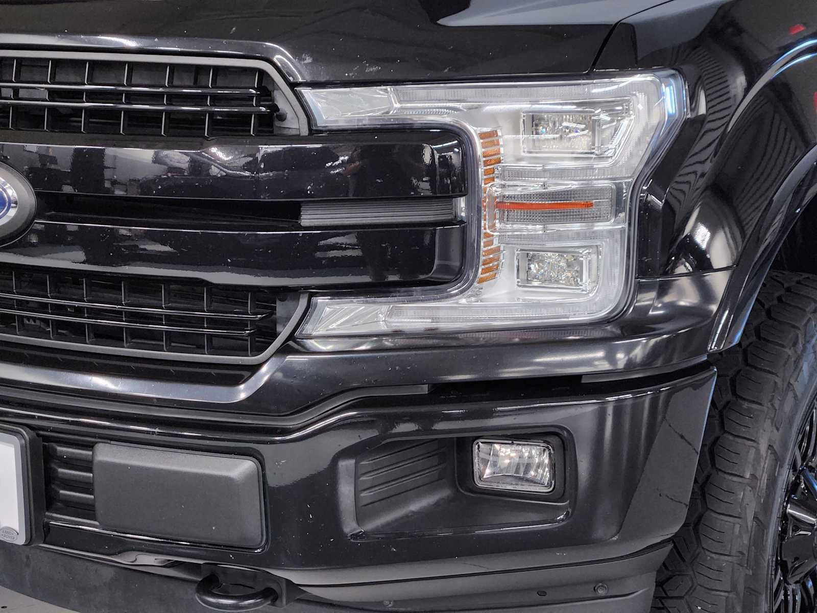 Used 2019 Ford F150 Lariat w/ Equipment Group 502A Luxury AWD/4WD image 12