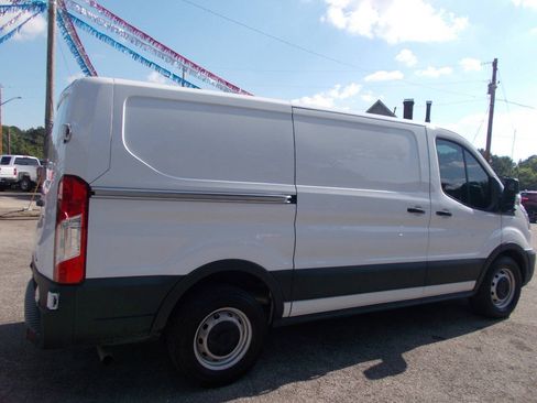 Used 2020 Ford Transit 150 Low Roof RWD image 3