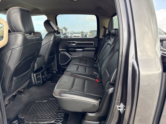 Used 2019 RAM 1500 Laramie AWD/4WD image 3