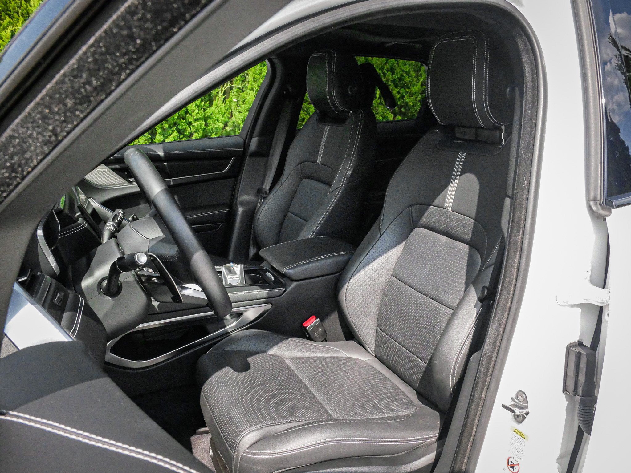 Used 2024 Jaguar F-PACE R-Dynamic S AWD/4WD image 16