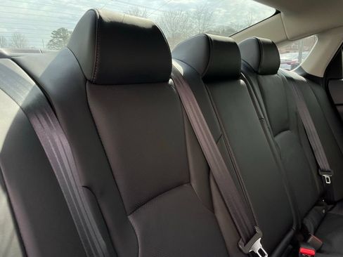 Used 2025 Honda Accord EX-L image 37