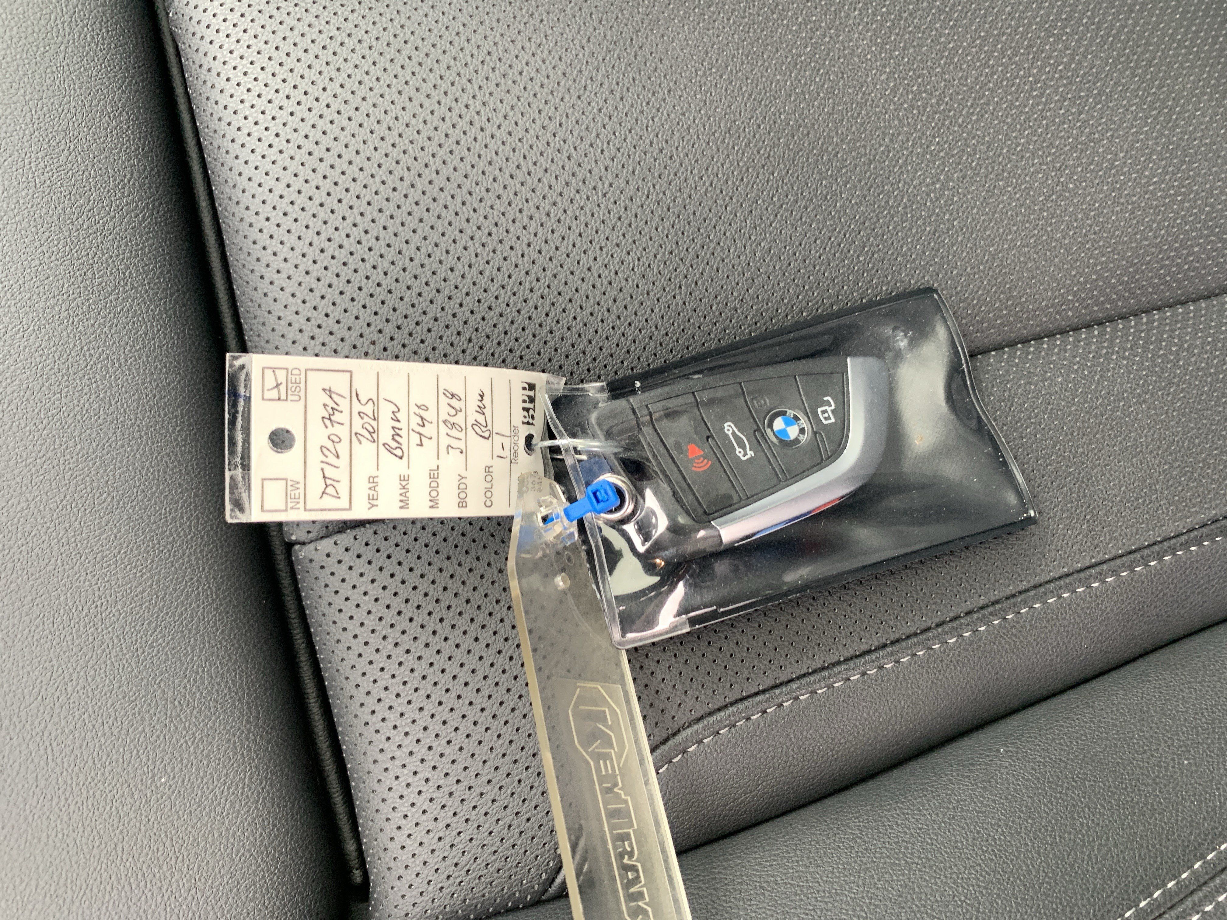 Used 2025 BMW M440i RWD image 37