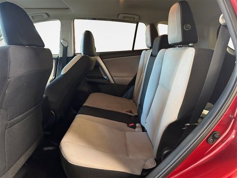 Used 2016 Toyota RAV4 XLE image 24
