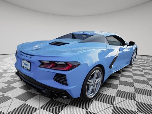 Used 2024 Chevrolet Corvette Stingray Premium Conv w/ Stealth Interior Trim Package RWD image 5