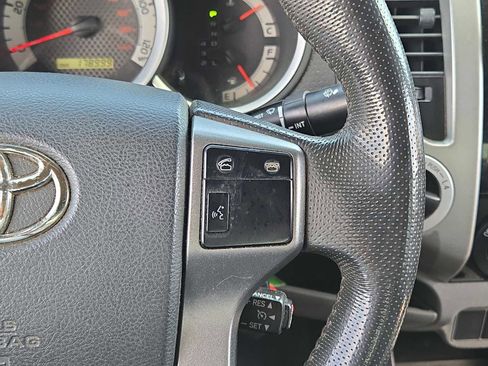 Used 2012 Toyota Tacoma 4x4 Double Cab w/ TRD Off-Road Pkg image 23