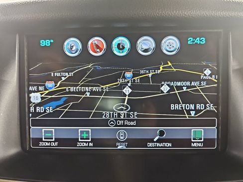 Used 2017 GMC Yukon Denali w/ Open Road Package AWD/4WD image 29