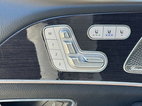 Used 2022 Mercedes-Benz GLS 450 4MATIC image 23