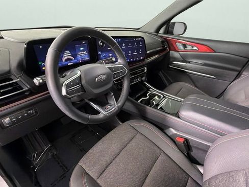 Used 2024 Chevrolet Traverse Z71 AWD/4WD image 18