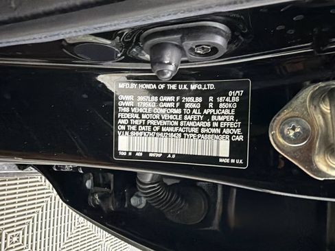 Used 2017 Honda Civic EX-L image 32