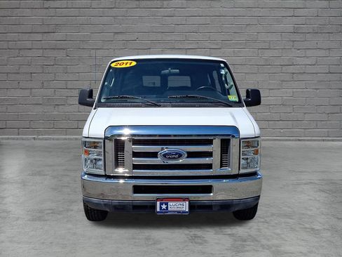 Used 2011 Ford E-350 and Econoline 350 XLT RWD image 4