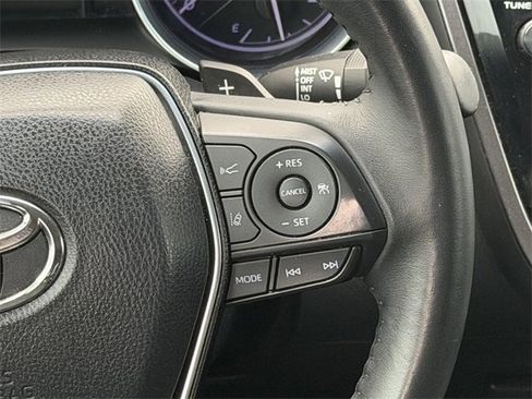 Used 2018 Toyota Camry SE w/ Convenience Package image 13