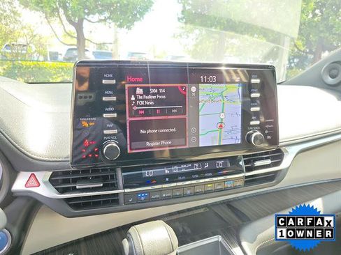 Used 2023 Toyota Sienna Limited FWD image 44