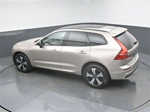 Used 2024 Volvo XC60 T8 Plus w/ Protection Package Premier image 46