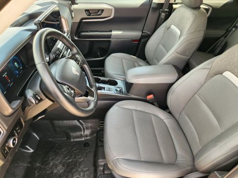 Used 2025 Ford Bronco Sport Badlands image 14